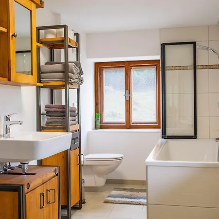 Christian בית נופש טראונקירכן