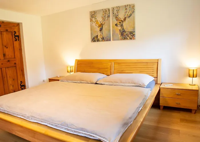 بيت للعطل Christian *