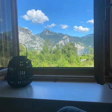 Christian Holiday home Traunkirchen