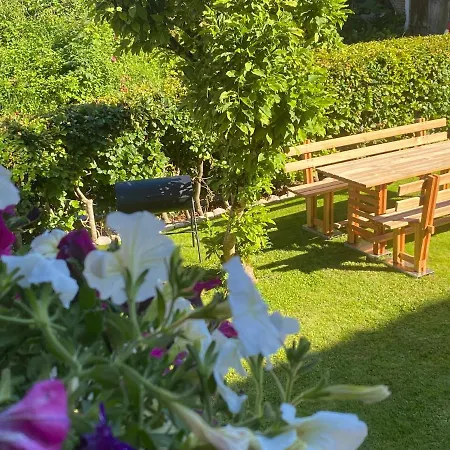 Christian Holiday home Traunkirchen